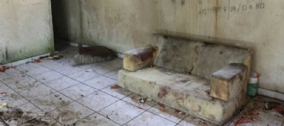 Polcia investiga a morte de dois homens em casa abandonada Juarez Pereira Cardoso, 44, morava no local, no Parque Andreense, h trs anos. Foto: Andr Henriques/DGABC